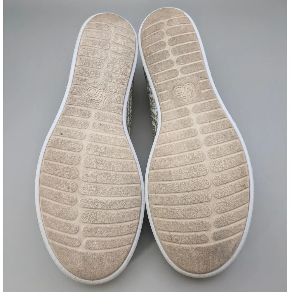 Clarks Womens CloudSteppers Step Glow Slip Flats Beige /‎ White Weave Size 8.5